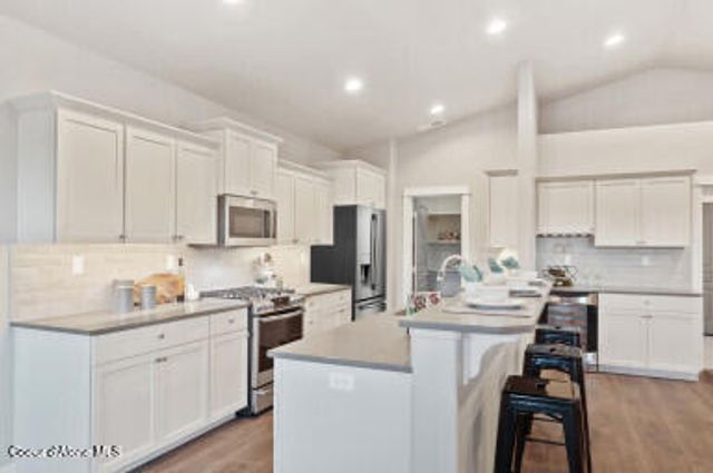 6419 W CONSTANTINE LN, Rathdrum, ID 83858