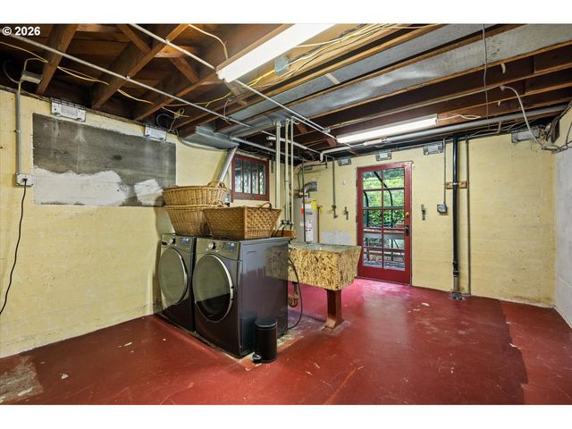 2700 Sw ENGLISH Ln, Portland, OR 97201