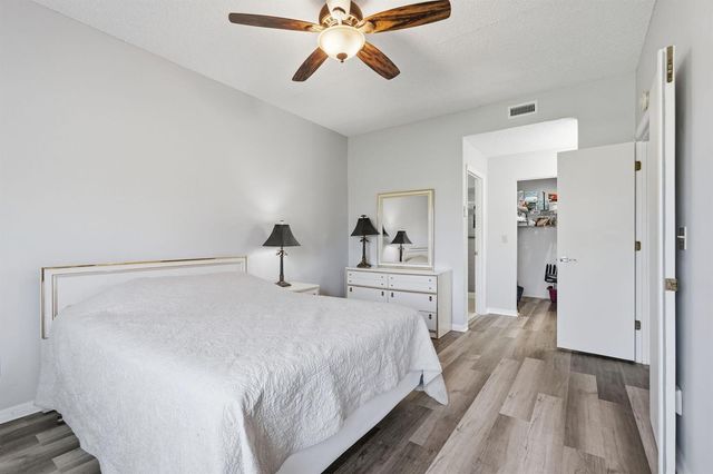 6901 SE Constitution Boulevard 102, Hobe Sound, FL 33455