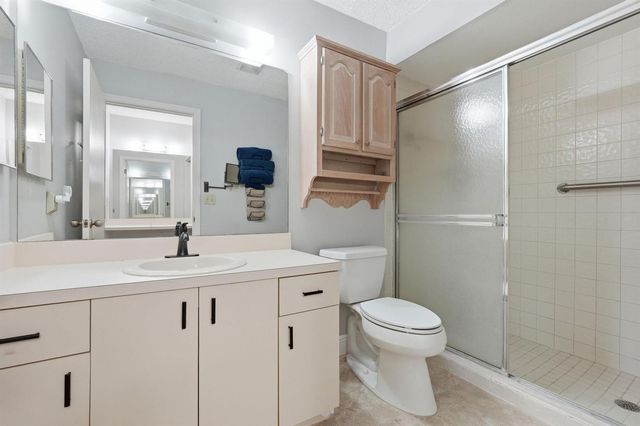 6901 SE Constitution Boulevard 102, Hobe Sound, FL 33455