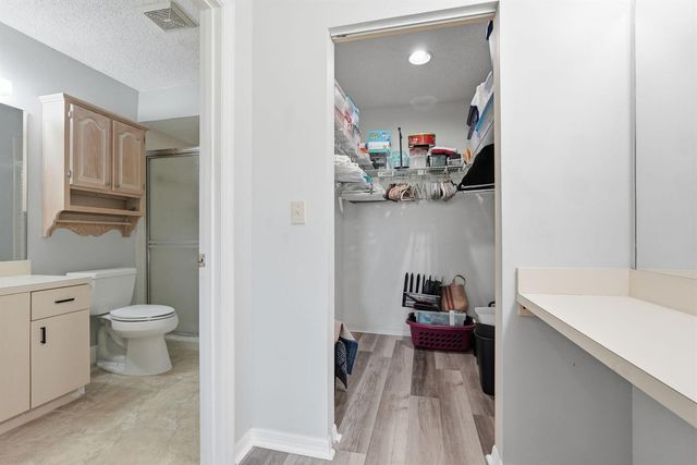 6901 SE Constitution Boulevard 102, Hobe Sound, FL 33455