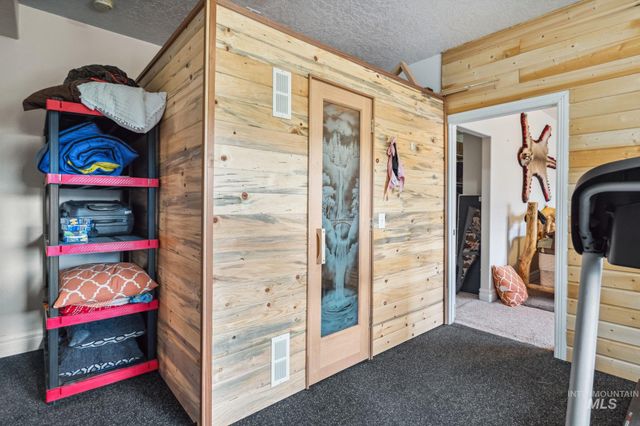636 E Elaine, Inkom, ID 83245