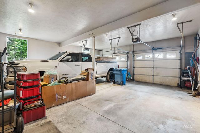 636 E Elaine, Inkom, ID 83245