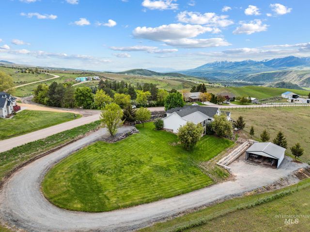 636 E Elaine, Inkom, ID 83245