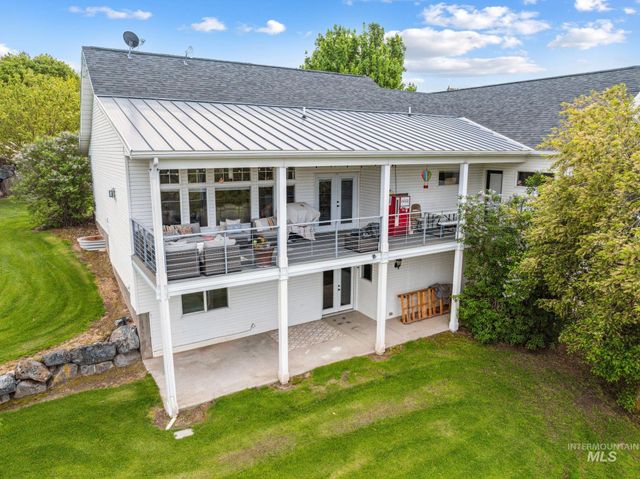 636 E Elaine, Inkom, ID 83245
