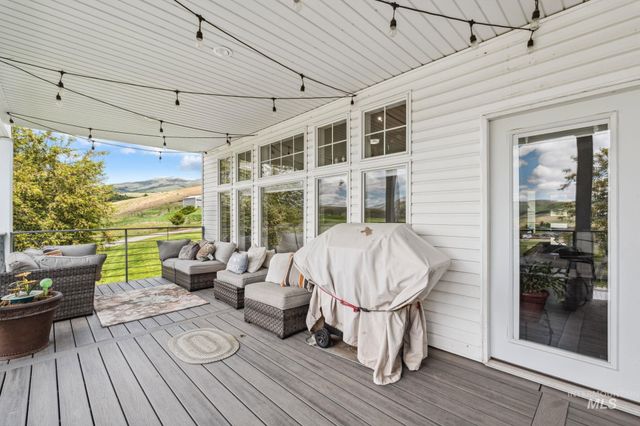 636 E Elaine, Inkom, ID 83245
