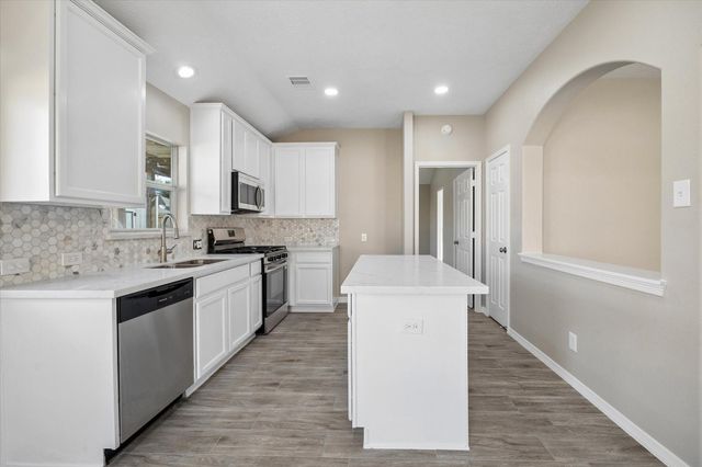 1523 Blossom Lane, Baytown, TX 77521