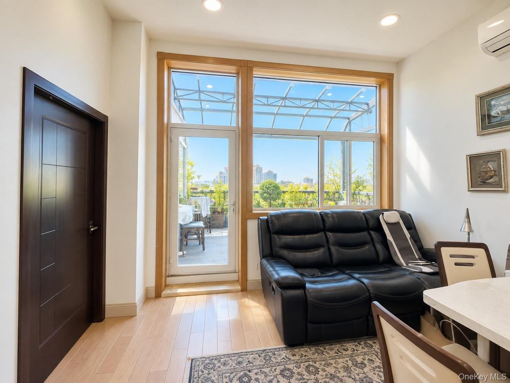4142 College Point Boulevard 7B, Flushing, NY 11355 — photo 4