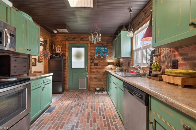 2413 Forge RD, Toano, VA 23168