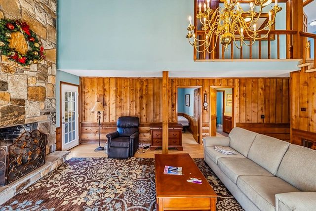 177 Rubin Thorne Road, Campobello, SC 29322