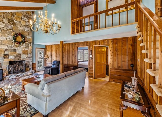 177 Rubin Thorne Road, Campobello, SC 29322