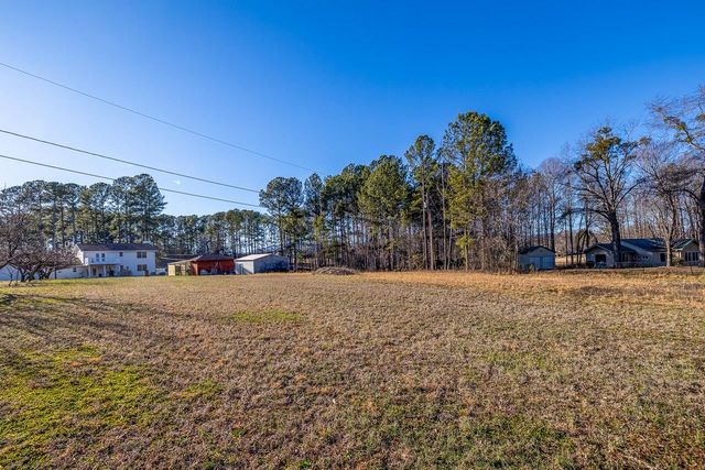177 Rubin Thorne Road, Campobello, SC 29322