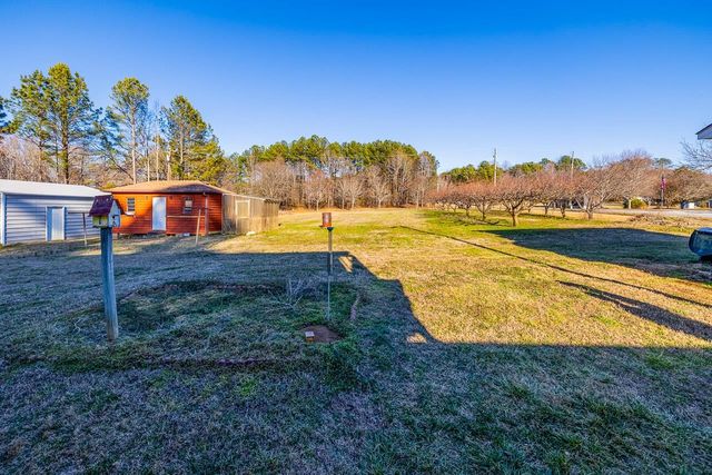 177 Rubin Thorne Road, Campobello, SC 29322