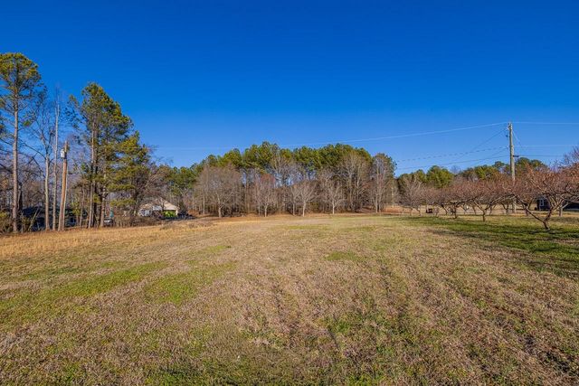 177 Rubin Thorne Road, Campobello, SC 29322
