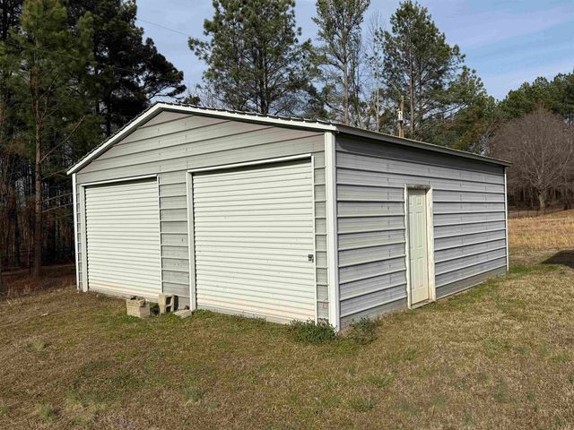 177 Rubin Thorne Road, Campobello, SC 29322