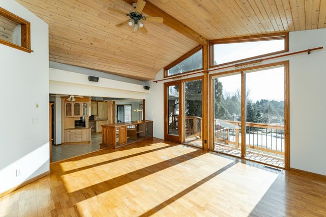 520 Cemetery Road, Mantorville, MN 55955