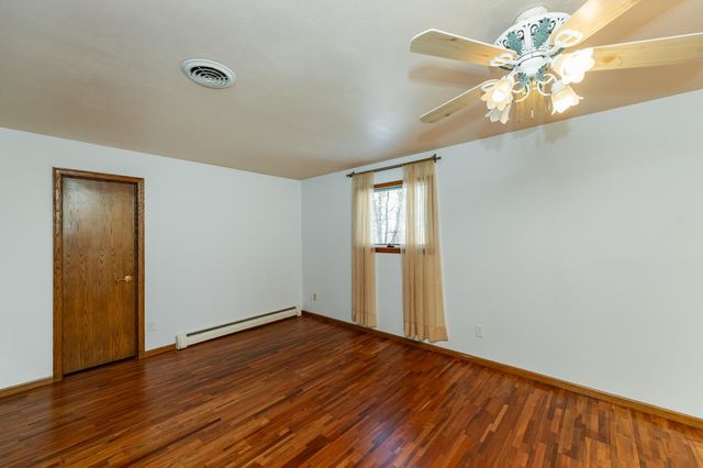 520 Cemetery Road, Mantorville, MN 55955