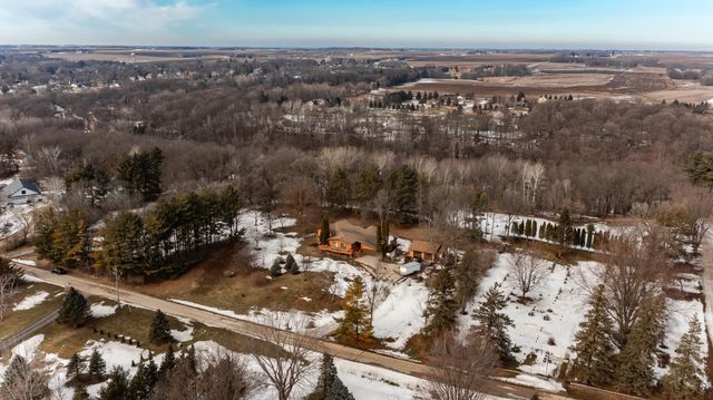 520 Cemetery Road, Mantorville, MN 55955