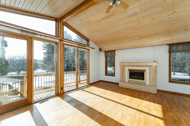 520 Cemetery Road, Mantorville, MN 55955