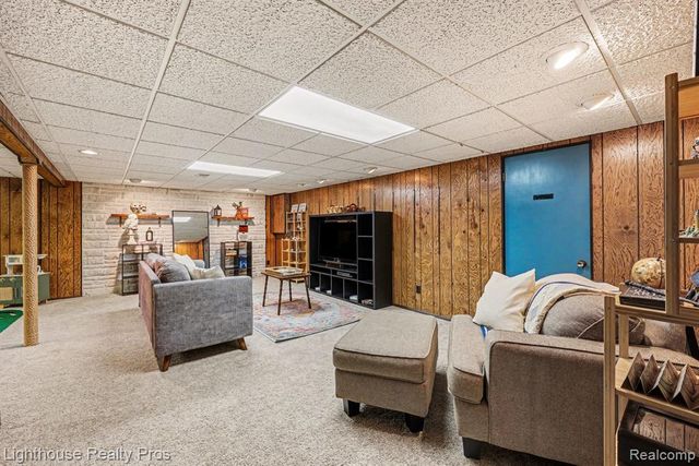 6405 King Road, Spring Arbor, MI 49283