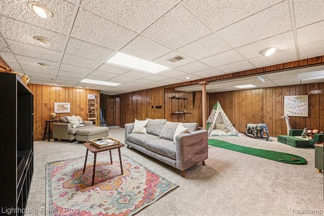 6405 King Road, Spring Arbor, MI 49283