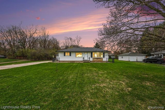 6405 King Road, Spring Arbor, MI 49283