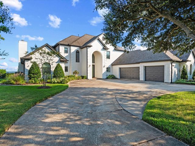 993 Sandy Court, La Porte, TX 77571
