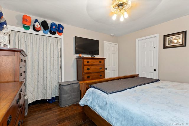 182 Montgomery Avenue, West Babylon, NY 11704