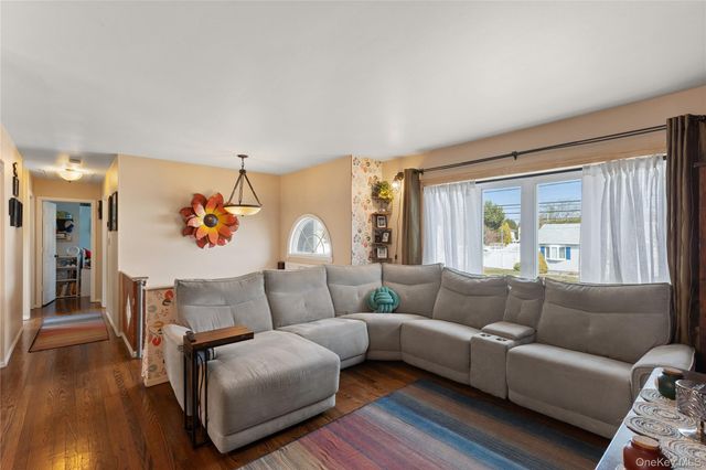 182 Montgomery Avenue, West Babylon, NY 11704