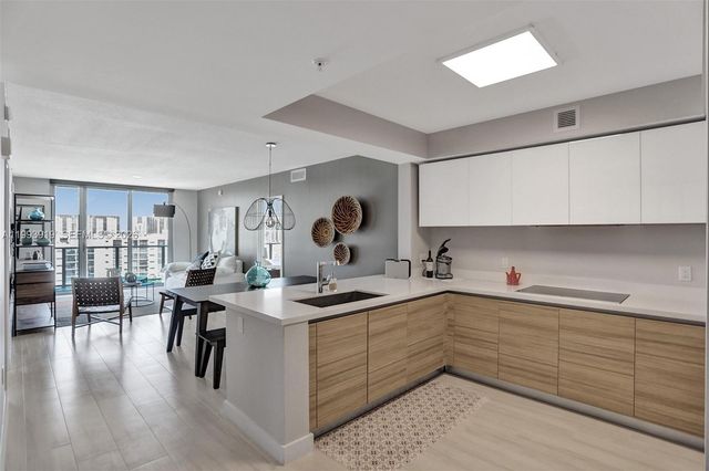 300 Sunny Isles Blvd 4-903, Sunny Isles Beach, FL 33160