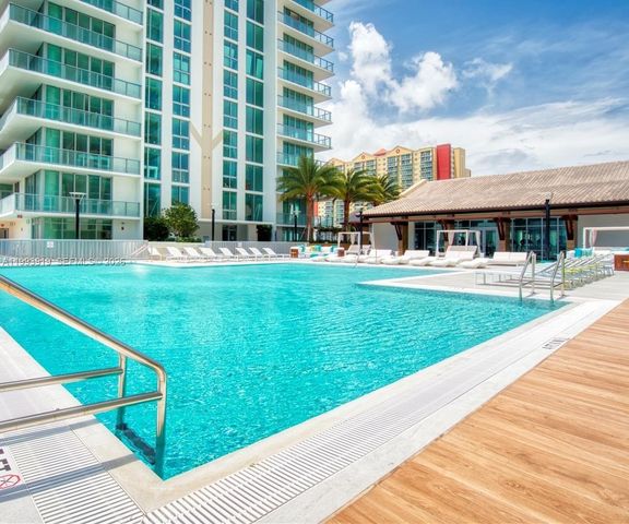 300 Sunny Isles Blvd 4-903, Sunny Isles Beach, FL 33160
