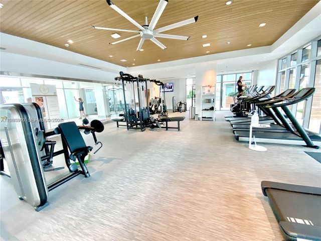 300 Sunny Isles Blvd 4-903, Sunny Isles Beach, FL 33160