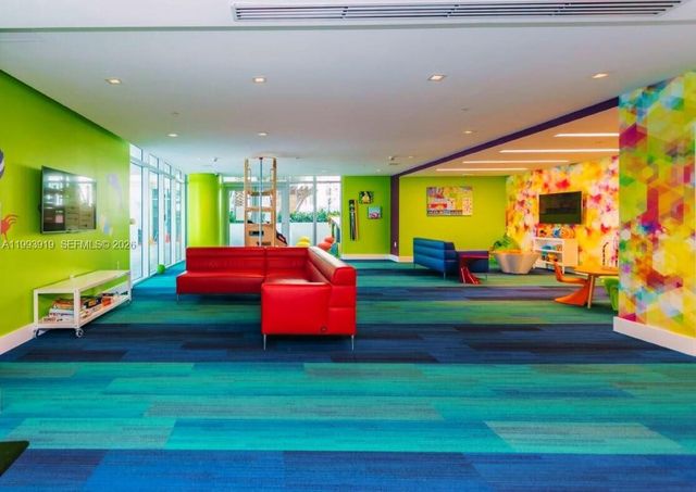 300 Sunny Isles Blvd 4-903, Sunny Isles Beach, FL 33160