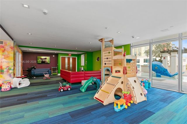 300 Sunny Isles Blvd 4-903, Sunny Isles Beach, FL 33160