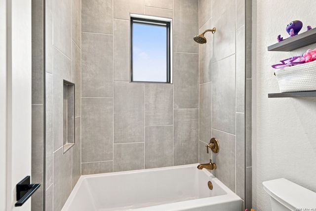 76 Ledgestone, Boerne, TX 78006