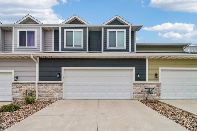 505 10th Street, Waukee, IA 50263