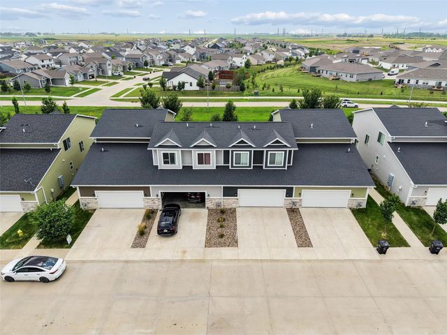 505 10th Street, Waukee, IA 50263
