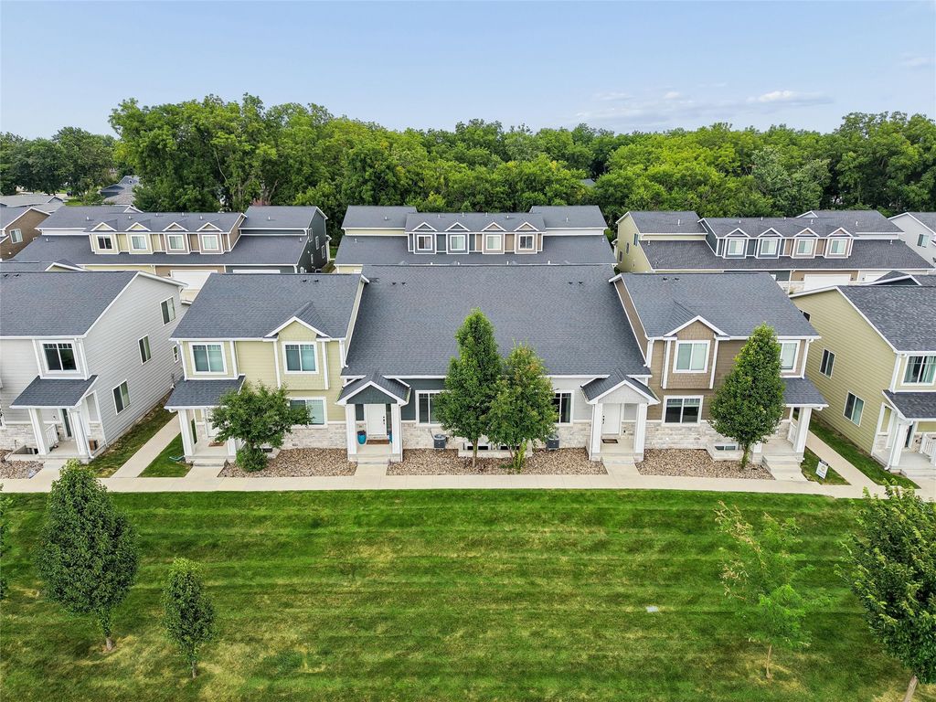 505 10th Street, Waukee, IA 50263