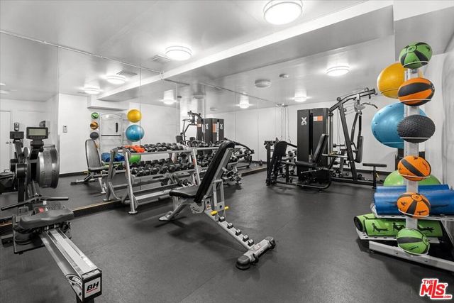 100 S Doheny Drive 609, Los Angeles, CA 90048