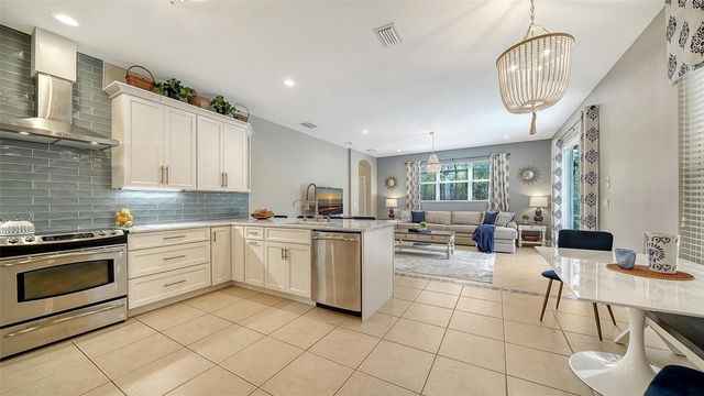 11862 GRANITE WOODS LOOP, Venice, FL 34292
