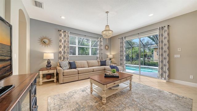 11862 GRANITE WOODS LOOP, Venice, FL 34292