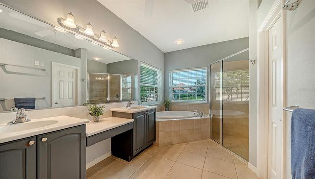 11862 GRANITE WOODS LOOP, Venice, FL 34292