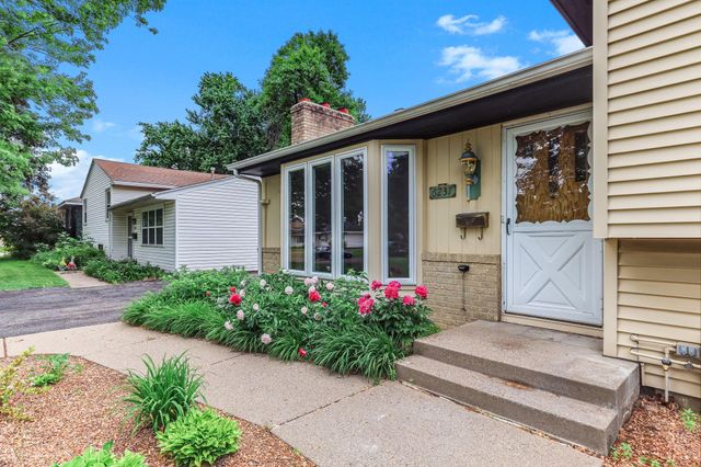 6237 Russell Avenue S, Richfield, MN 55423