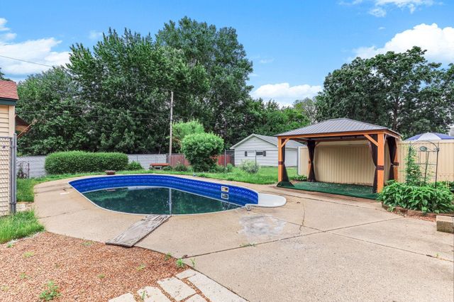 6237 Russell Avenue S, Richfield, MN 55423