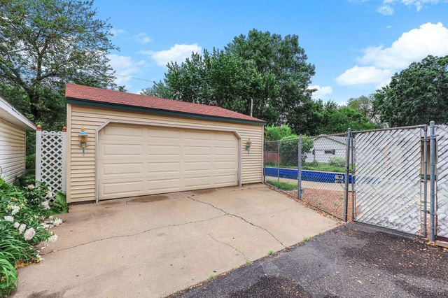 6237 Russell Avenue S, Richfield, MN 55423