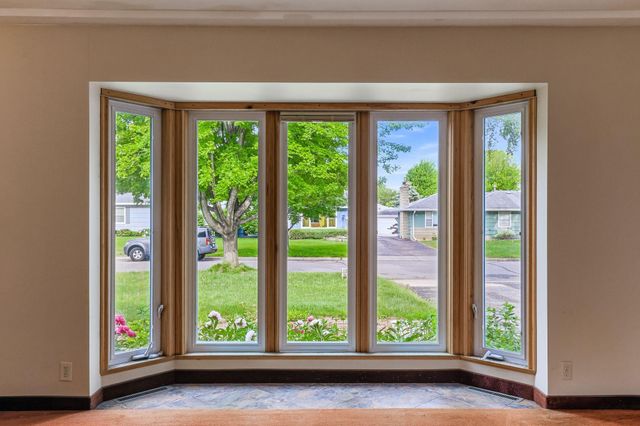 6237 Russell Avenue S, Richfield, MN 55423