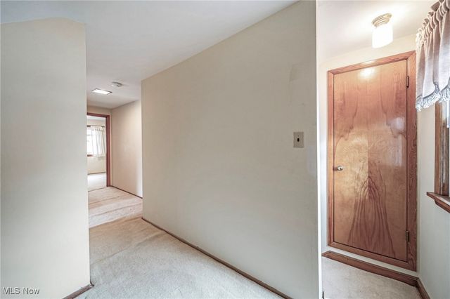 1199 Mayfield Ridge Road, Mayfield Heights, OH 44124