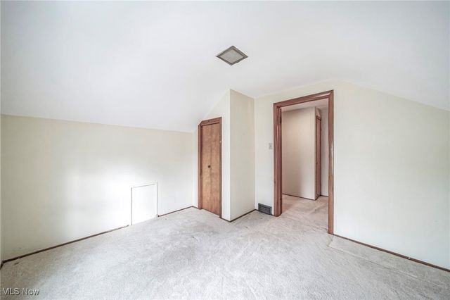 1199 Mayfield Ridge Road, Mayfield Heights, OH 44124