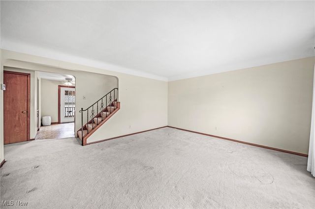 1199 Mayfield Ridge Road, Mayfield Heights, OH 44124