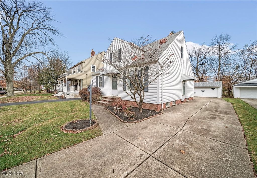 1199 Mayfield Ridge Road, Mayfield Heights, OH 44124